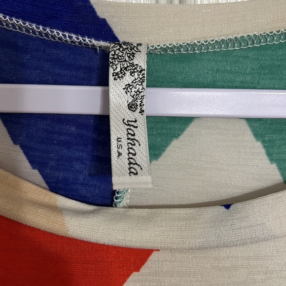 Yahada Oversized Boutique Top ZigZag Colorful Blouse Tops Size Small - Picture 2 of 6